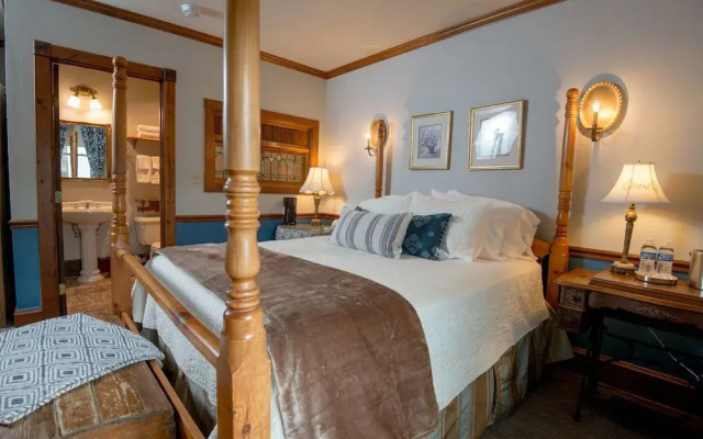 Inn at Cedar Crossing