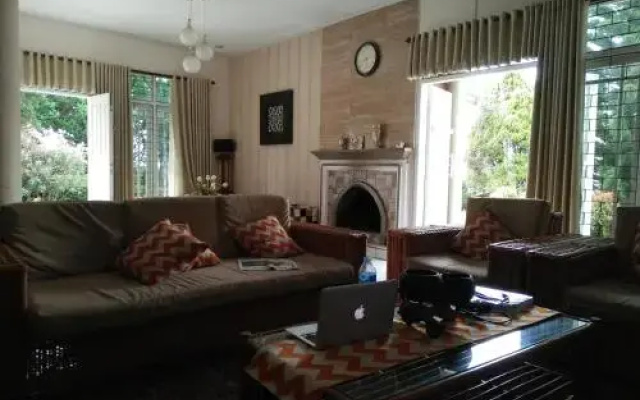 Villa Bougenvile Lembang Asri