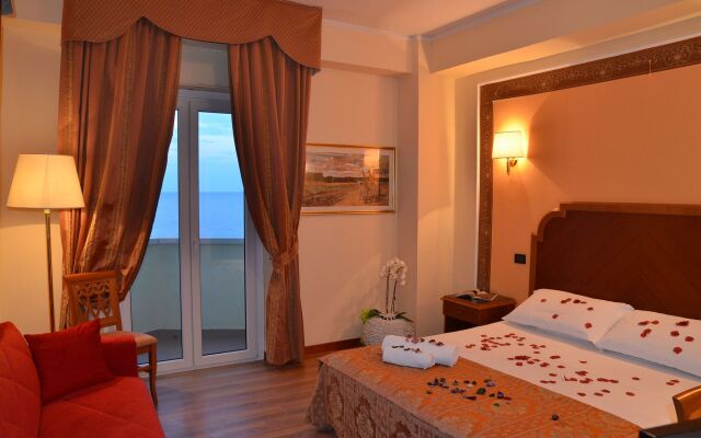 Отель Grand Hotel Montesilvano Италия, Монтезильвано - отзывы, цены и фото номеров - забронировать отель Grand Hotel Montesilvano онлайн комната для гостей