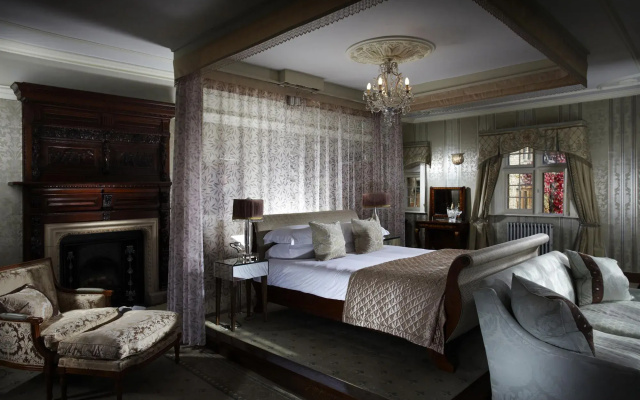 Manor House Hotel and Golf Club
