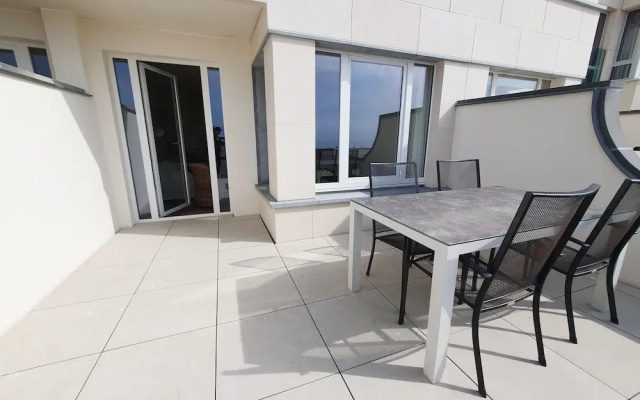 Charming Apartment Near the Beach