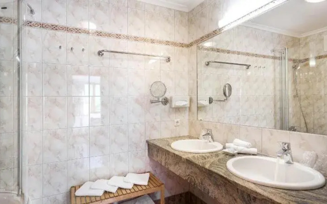 Almhof Alpin Appartments & Spa