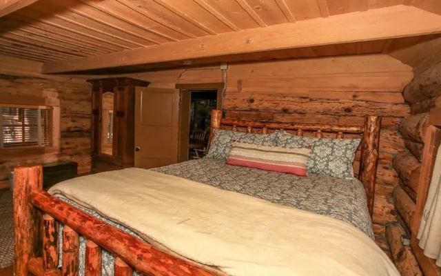 Bravo Big Bear Lodge One