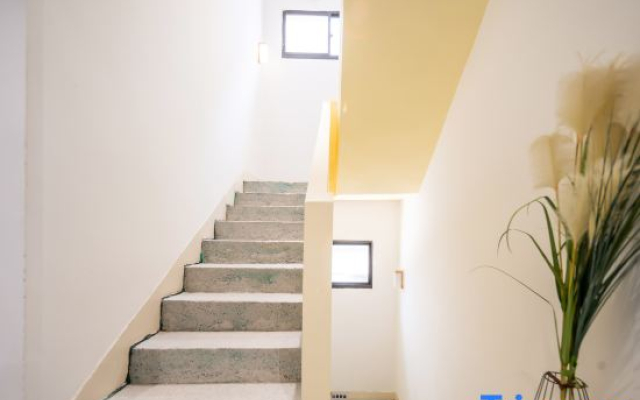 Jiumen Homestay (Xi'an Bell and Drum Tower Huimin Street)
