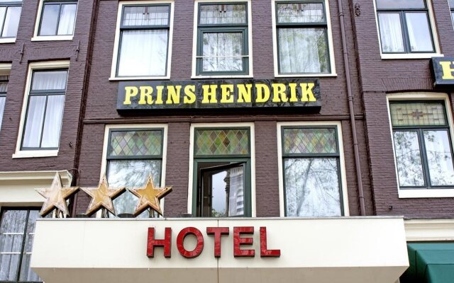 Отель Prins Hendrik Нидерланды, Амстердам - 5 отзывов об отеле, цены и фото номеров - забронировать отель Prins Hendrik онлайн вид на фасад