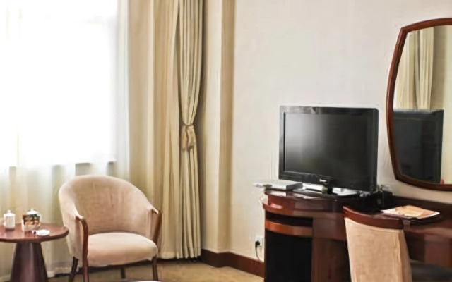 Vienna Hotel (Tengzhou Railway Station)