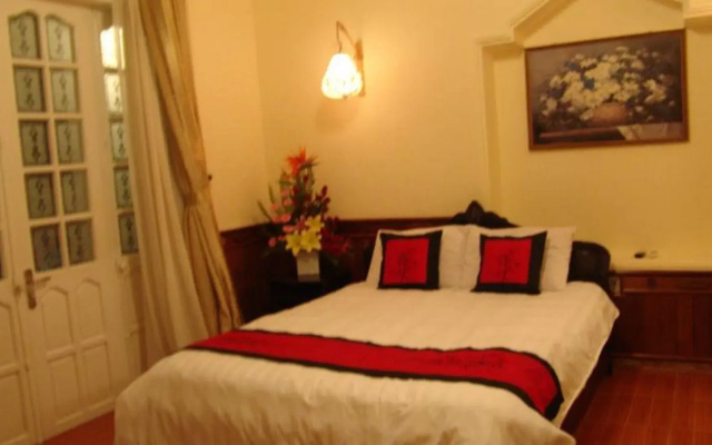 Hue Home Hotel