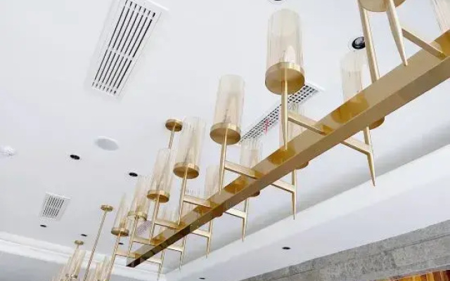 Vienna International Hotel (Rizhao Wanxianghui Wanpingkou Scenic Area Store)