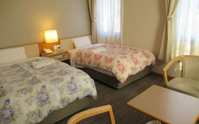 Center Hotel Mihara