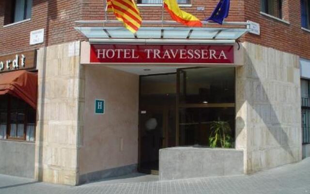 Hotel Travessera вид на фасад