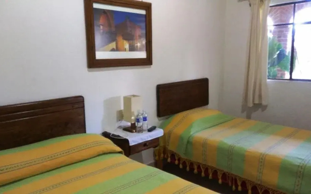 Hotel Los Mezquites