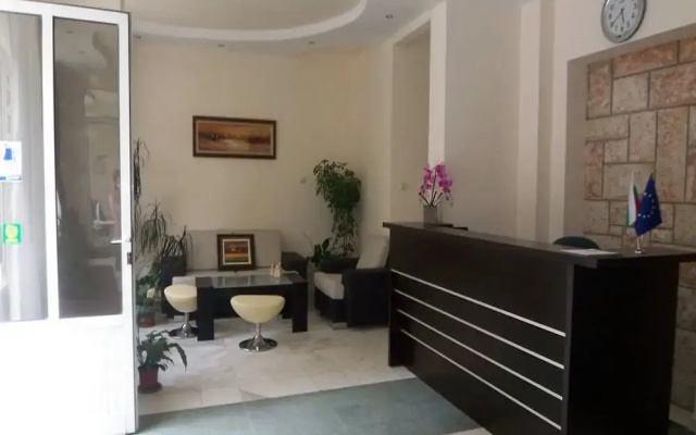 Peshev Family Hotel Vlas