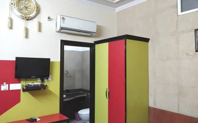 Hotel Jinendra Palace