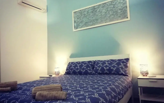 Theatron House