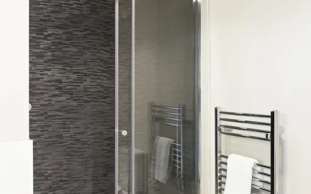 Saracens Courtyard Apartments