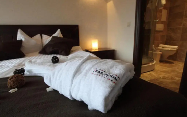 Hotel Par Avion
