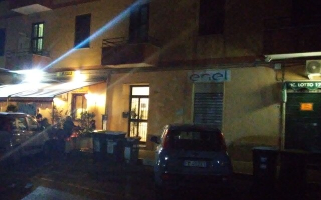 Отель Adriatic Room Ciampino вид на фасад