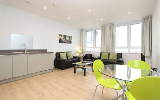 Ringside Apartments