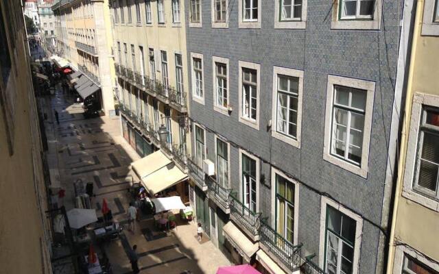 Отель Lisbon Happy Hostel by Sweethome Hospedagem Португалия, Лиссабон - отзывы, цены и фото номеров - забронировать отель Lisbon Happy Hostel by Sweethome Hospedagem онлайн вид на фасад