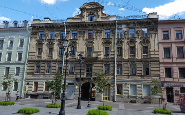 Yaromir Hostel вид на фасад