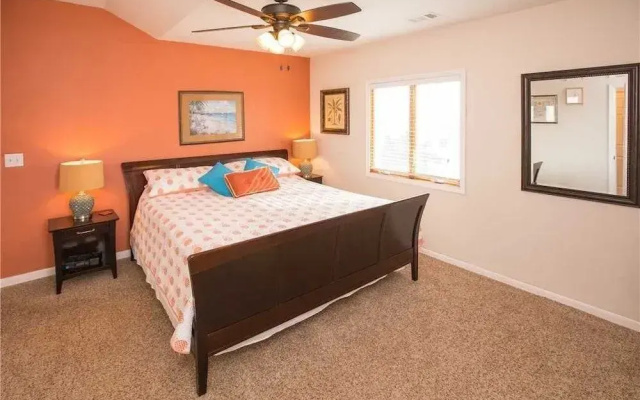 Blue Dolphin - 11 Br Home