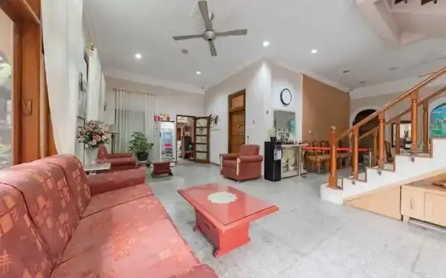 Urbanview Hotel Villa Surya Bandung