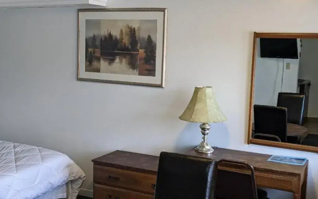 Valois Restaurant & Motel