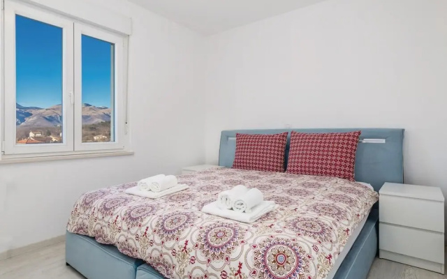 Awesome Home in Cavle With Wifi and 2 Bedrooms