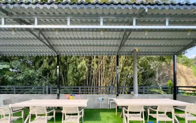 Flower Time Hot Spring B&B (Huangshadong Branch)
