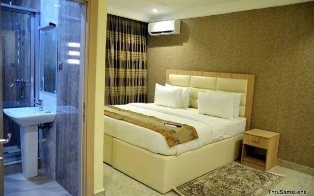 H9 Suites