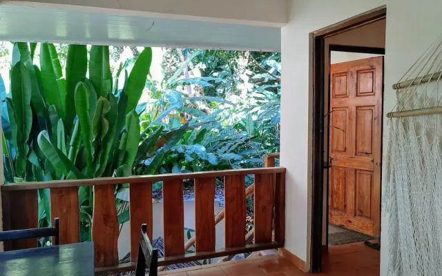 Colibri Surf House & Flats