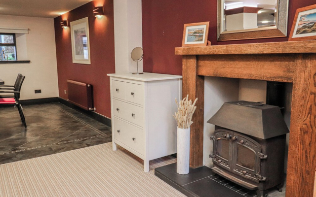 Mary Ann Apartment