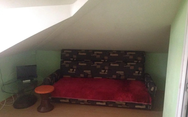 Cvetkov Guest Rooms