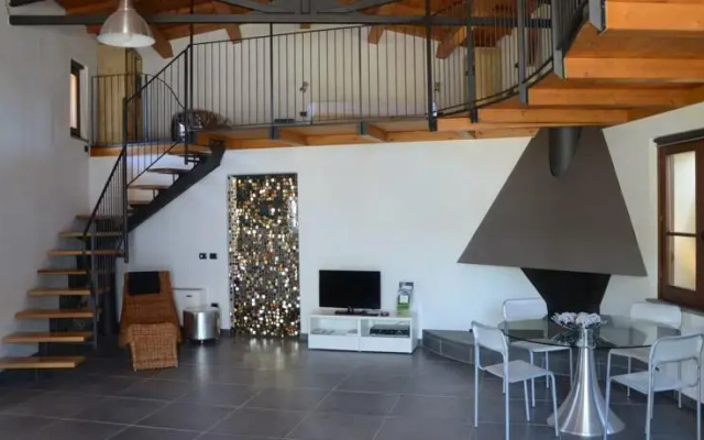 Loft 325