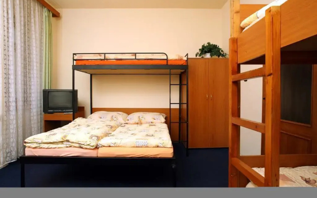 Euro Hostel