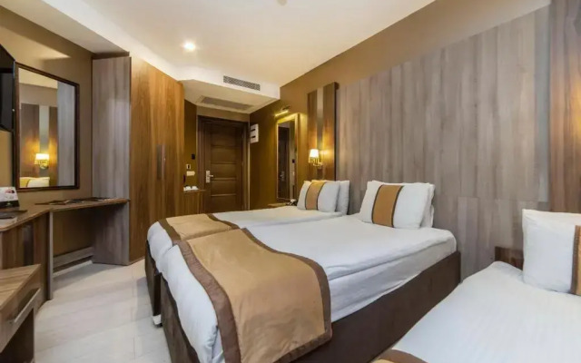 Royal Capital Thermal & Spa Hotel