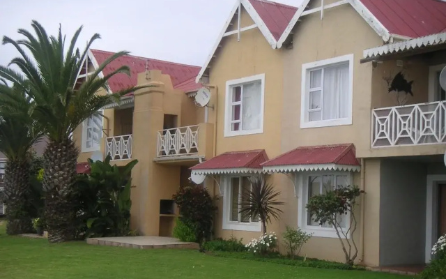 Martinique Cove 38