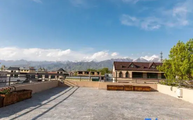Yixi Xiaozhai Natural Oxygen Bar Homestay in Nalati