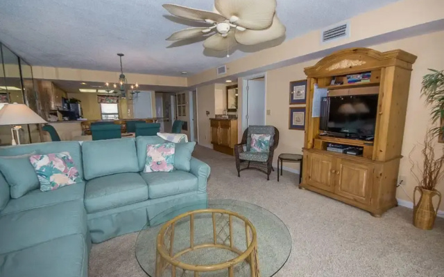 Wind Drift 702e by Youngs Suncoast