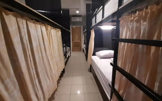 Bed Box Bali