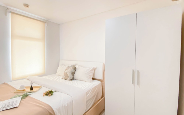 Minimalist 1Br At Vittoria Residence Apartment