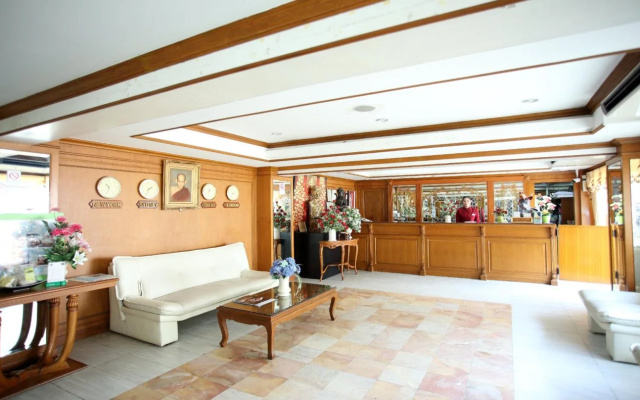 PJ Watergate Hotel