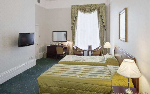 Oatlands Park Hotel