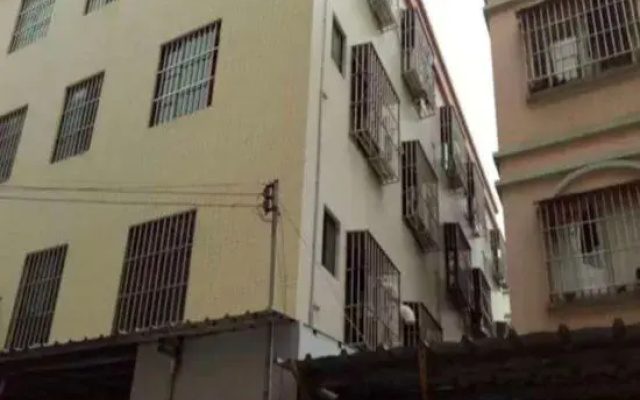 Mingyue Hostel