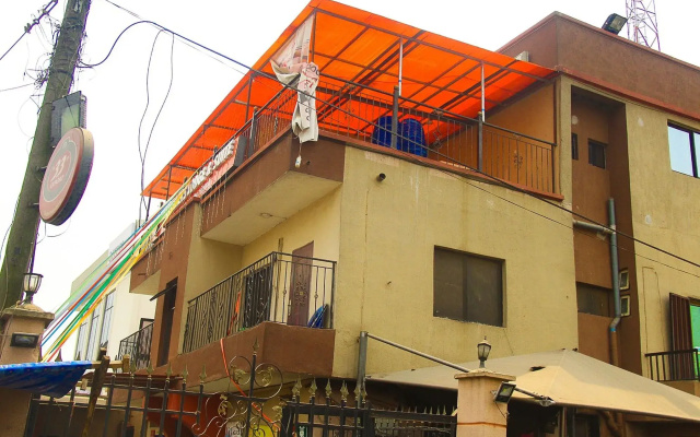 New Travellers Lodge & Suite