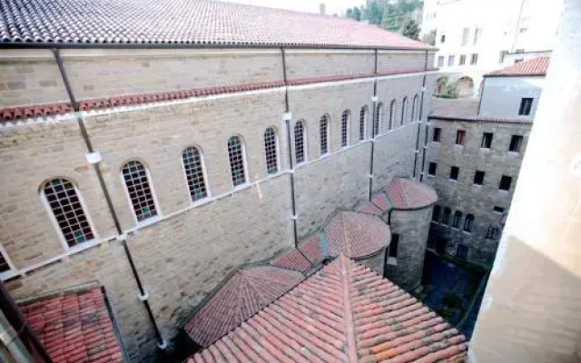 Giulia Halldis Apartment