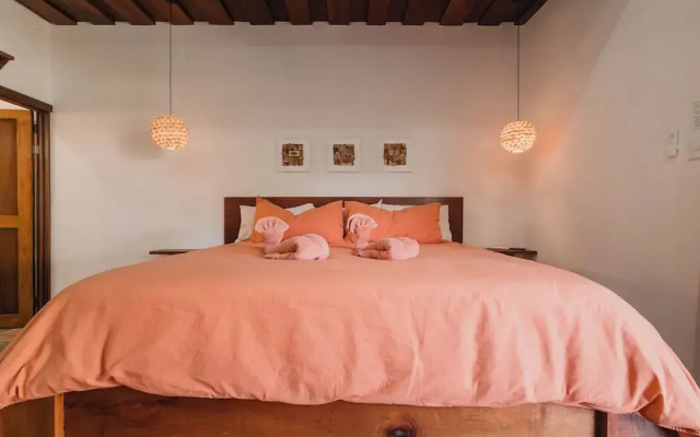 2 Blu Moons Boutique Hotel & Retreat