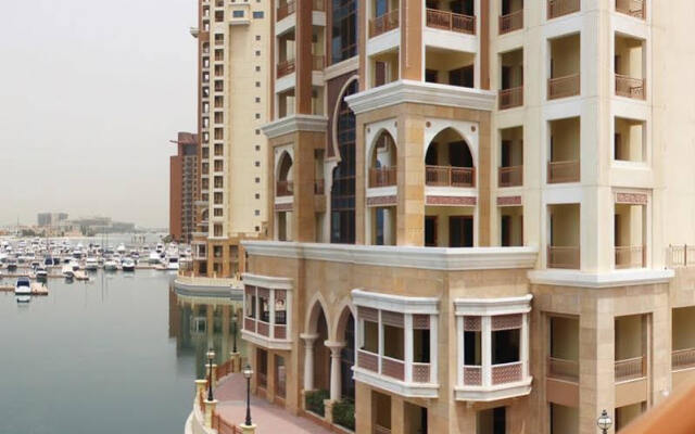 Апартаменты Dubai Stay - Palm Views East Studio Apartment вид на фасад