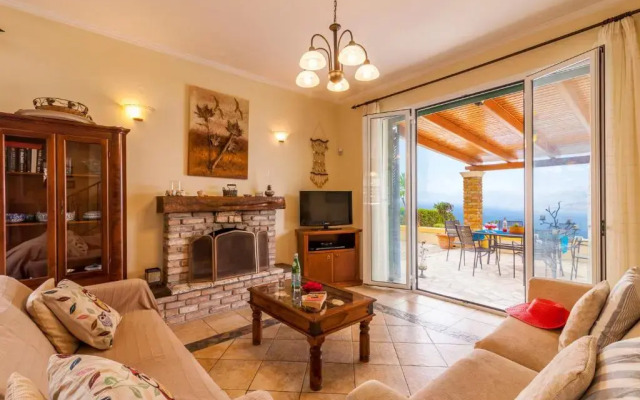 Beachfront Villa Victoras
