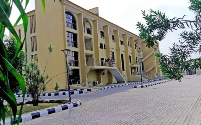 House5 Royal Comfort Ltd